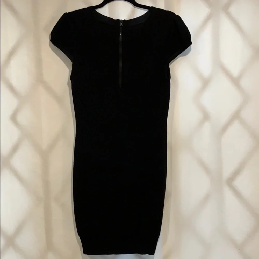 Alice + Olivia Knit Dress - Picture 2 of 4